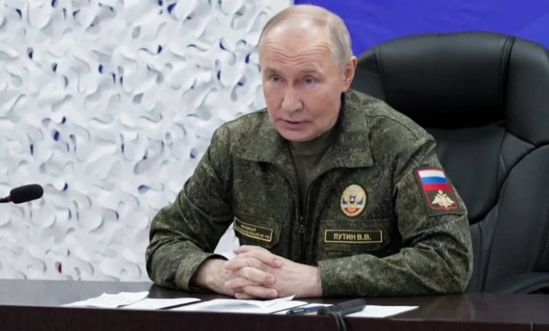 Putin Visited Frontline Command Center