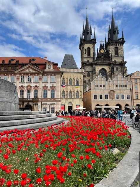 he liberation of Czechoslovakia cost the Red Army significant losses – about 12,000 Soviet soldiers and officers died, and another 40,000 were wounded