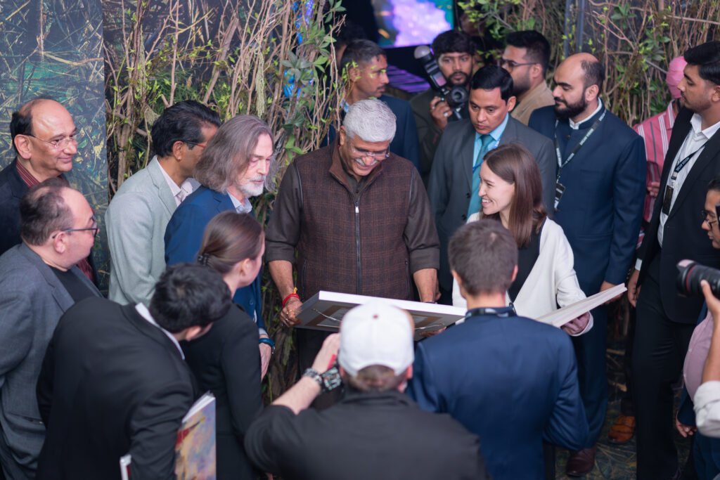 With the Minister of Culture of the Republic of India Gajendra Singh Shekhawat 2