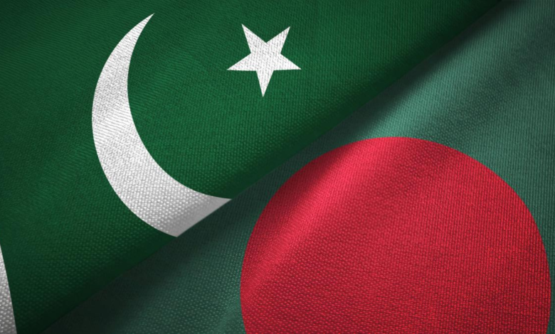 Pakistan, Bangladesh Foreign Ministers commit to build closer ties