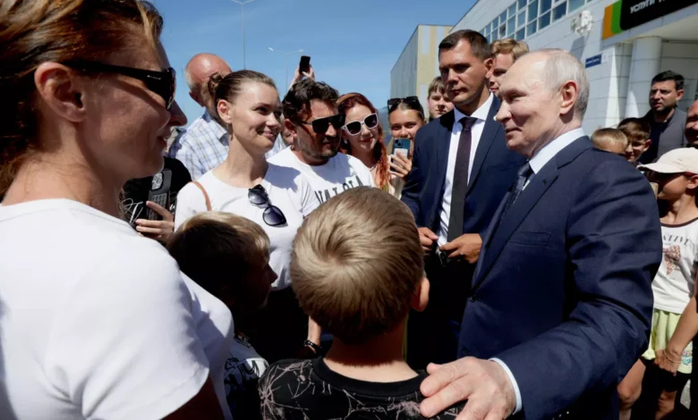 Vladimir Putin visits Yasny fish-processing plant on Iturup in the Kuril Islands