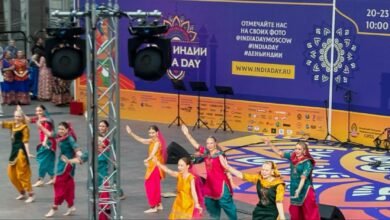 Indian dancers performing on the main stage at the India Day Festival in Moscow