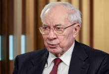 Ukraine Transitional Administration Needed Before Elections, Says Azarov