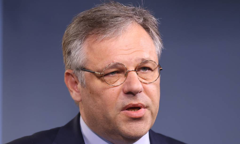 US After Europe’s Money, Technologies and Intellect, Says Russian Diplomat