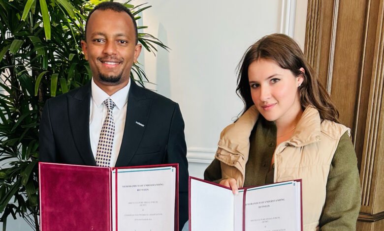 Elina Adamova, Director International Relations of the BRICS Culture Media Forum, signs a Memorandum of Understanding with the Ethiopian Youth BRICS+ Association in Moscow.