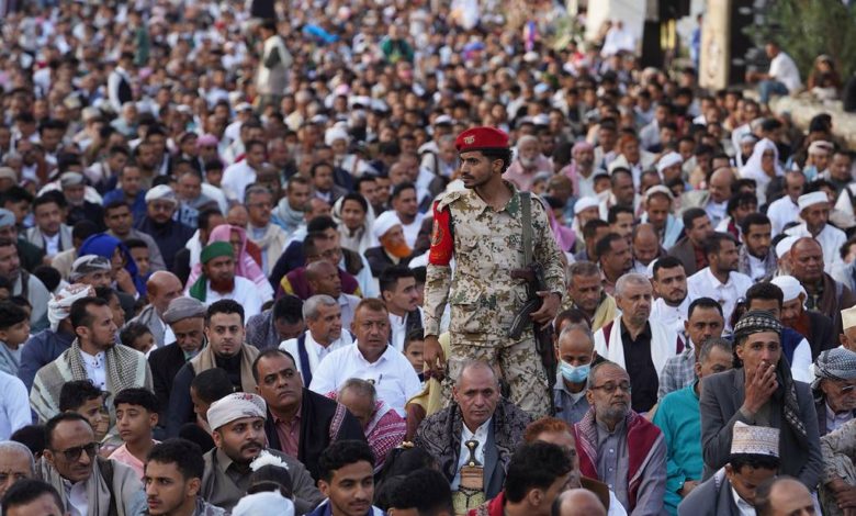 Yemen Government Announces General Mobilization Against Houthis