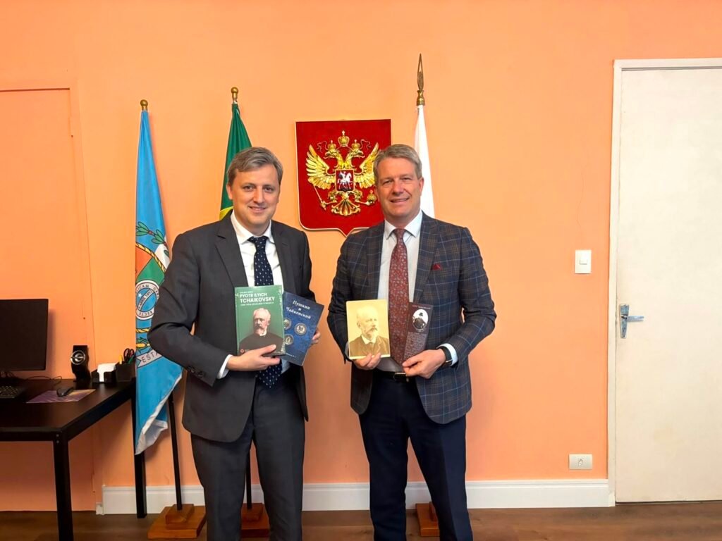 Denis von Meck meets Russian Consul General in Rio de Janeiro with Tchaikovsky books